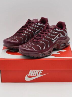 NEW Nike Air Max Plus SE 'Night Maroon' | Women Sizes 7.5W "FAST SHIPPING"